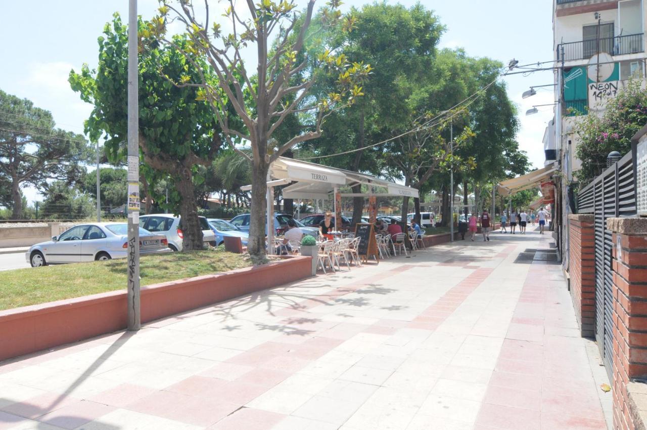 Homeholidaysrentals Lorraine Malgrat de Mar Εξωτερικό φωτογραφία
